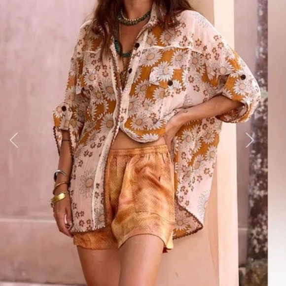 •nwt• Chasing Unicorns Brand New Day Safari Shirt - Picture 3 of 14